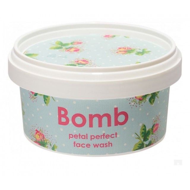 Gel pentru curatarea fetei Petal Perfect, Bomb Cosmetics, 200ml
