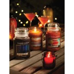 Lumanare Parfumata Borcan Mediu Passion Fruit Martini, Yankee Candle