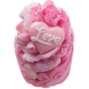 Sare de baie hidratanta Mallow PS: I Love You, Bomb Cosmetics 50g Sare de baie hidratanta Mallow PS: I Love You, Bomb Cosmetics 50g