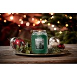Lumanare Parfumata Borcan Mediu Evergreen Mist, Yankee Candle