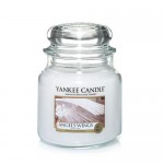 Lumanare Parfumata Borcan Mediu Angel Wings, Yankee Candle