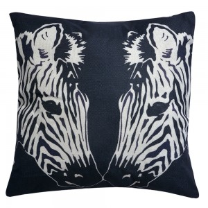 Perna decorativa "Zebra" 43x43 cm, Clayre & Eef Perna decorativa "Zebra" 43x43 cm, Clayre & Eef