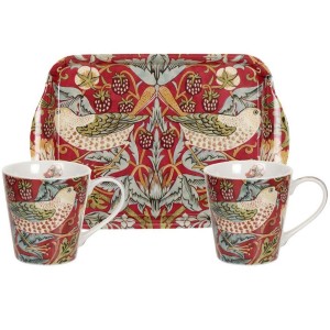 PIMPERNEL Set 2 cani din portelan cu tava, Morris & Co - Strawberry Thief Red PIMPERNEL Set 2 cani din portelan cu tava, Morris & Co - Strawberry Thief Red