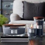 Lumanare Parfumata Borcan Mic Indigo Suede, WoodWick®