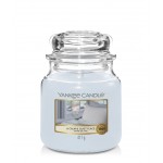 Lumanare Parfumata Borcan Mediu A Calm & Quiet Place, Yankee Candle