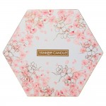 Yankee Candle Sakura Blossom Festival Set cadou 18 lumanari pastila si 1 suport ceramica