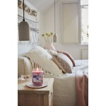 Lumanare Parfumata Borcan Mediu Sweet Plum Sake, Yankee Candle