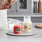 Lumanare Parfumata Borcan Mare Soft Wool & Amber, Yankee Candle