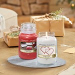 Lumanare Parfumata Borcan Mediu Snow In Love, Yankee Candle