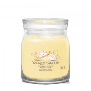 Yankee Candle Lumanare Parfumata Borcan Mediu Signature Vanilla Cupcake