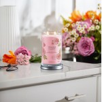 Yankee Candle Lumanare Parfumata Pahar Mare Signature Fresh Cut Roses