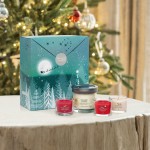 Yankee Candle Holiday Bright Lights Set Cadou Lumanare Pahar si 3 buc Lumanari Mini in sticla