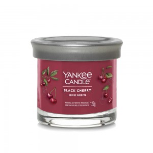 Yankee Candle Lumanare Parfumata Pahar Mic Signature Black Cherry