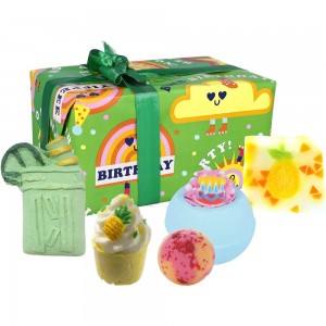 Set Cadou - It's Your Birthday, Bomb Cosmetics Set Cadou - It's Your Birthday, Bomb Cosmetics