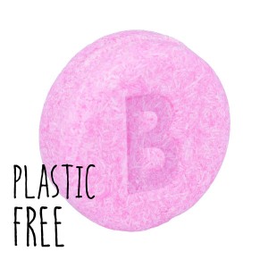 Sampon solid Love Is In The Hair, Bomb Cosmetics, 50g Sampon solid Love Is In The Hair, Bomb Cosmetics, 50g