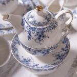 Ceainic cu ceasca si farfurie Tea for One "Blue Flowers" 16*15*15 cm / 400 ml / 250 ml Clayre&Eef