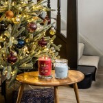 Yankee Candle Lumanare Parfumata Borcan Mediu Signature North Pole Hideaway