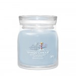 Yankee Candle Lumanare Parfumata Borcan Mediu Signature North Pole Hideaway