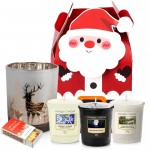 Set cadou Editie Limitata Santa's Gift 3 lumanari parfumate si suport decorativ Santa's Reindeer maro