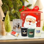 Set cadou Editie Limitata Ho, Ho, Ho..., 3 lumanari parfumate Yankee Candle si suport decorativ Santa"s Reindeer maro