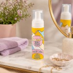 Gel de dus spuma cu uleiuri esentiale musetel si lavanda Honey Moon 250ml, Bomb Cosmetics Gel de dus spuma cu uleiuri esentiale musetel si lavanda Honey Moon 250ml, Bomb Cosmetics
