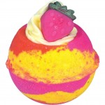 Set Cadou 3 produse relaxare si rasfat, You Had Me at Yellow, Bomb Cosmetics