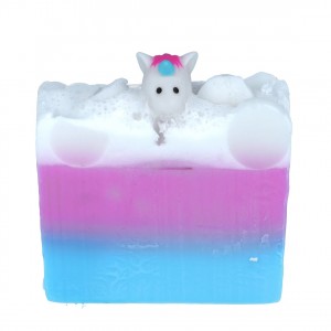 Sapun Vegan Rainbows & Unicorns 100g, Bomb Cosmetics Sapun Vegan Rainbows & Unicorns 100g, Bomb Cosmetics