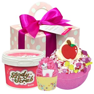 Set Cadou 3 produse relaxare si rasfat, Pink-a-Boo!, Bomb Cosmetics