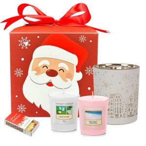 Set cadou Editie Limitata Christmas Memories 2 lumanari parfumate si suport decorativ 