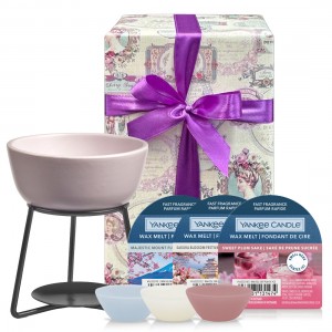 Set cadou arzator si 3 buc ceara parfumata Pebble Pink Lilac, Yankee Candle Set cadou arzator si 3 buc ceara parfumata Pebble Pink Lilac, Yankee Candle