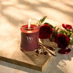 Lumanare Parfumata Borcan Mediu Rouge Oud, WoodWick®