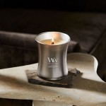 Editie Limitata - Lumanare Parfumata Borcan Mediu Precious Metals, Melanite Mist, WoodWick®
