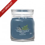 Yankee Candle Lumanare Parfumata Borcan Mediu Signature Bayside Cedar