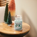 Yankee Candle Home Inspiration Lumanare Parfumata Borcan Mare Wrapping Paper Pine 538gr.