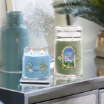 Yankee Candle Lumanare Parfumata Borcan Mediu Signature Azure Sky