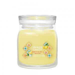 Yankee Candle Lumanare Parfumata Borcan Mediu Signature Lemon Gelato