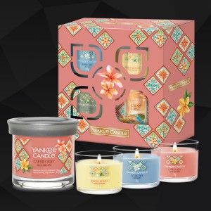 Yankee Candle Hello, Italy! Set Cadou Lumanare Pahar si 3 buc Lumanari Votive in sticla