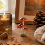 Decoratiune mini cu trei ciupercute de toamna – 3x3x7 cm Decoratiune mini cu trei ciupercute de toamna – 3x3x7 cm