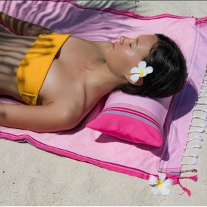 Perna gonflabila de plaja Nyali Simone et Georges cu husa din bumbac 26x40cm