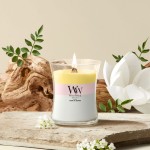 Lumanare Parfumata Borcan Mediu Trilogy Floral Blossoms, WoodWick® Lumanare Parfumata Borcan Mediu Trilogy Floral Blossoms, WoodWick®