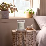 Lumanare Parfumata Borcan Mediu Tonka & Almond Milk, WoodWick® Lumanare Parfumata Borcan Mediu Tonka & Almond Milk, WoodWick®