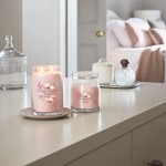 Yankee Candle Lumanare Parfumata Borcan Mare Signature Pink Sands Yankee Candle Lumanare Parfumata Borcan Mare Signature Pink Sands