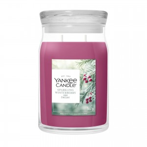 Yankee Candle Lumanare Parfumata Borcan Mare Signature Sparkling Winterberry