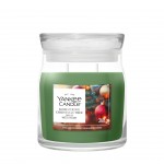 Yankee Candle Lumanare Parfumata Borcan Mediu Signature Shimmering Christmas Tree