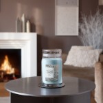 Yankee Candle Lumanare Parfumata Borcan Mare Signature Snow Kissed Pine Yankee Candle Lumanare Parfumata Borcan Mare Signature Snow Kissed Pine