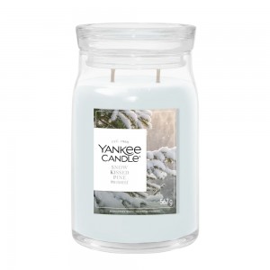Yankee Candle Lumanare Parfumata Borcan Mare Signature Snow Kissed Pine