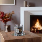Yankee Candle Lumanare Parfumata Borcan Mediu Signature Crackling Embers Yankee Candle Lumanare Parfumata Borcan Mediu Signature Crackling Embers