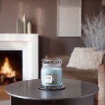 Yankee Candle Lumanare Parfumata Borcan Mediu Signature Snow Kissed Pine Yankee Candle Lumanare Parfumata Borcan Mediu Signature Snow Kissed Pine