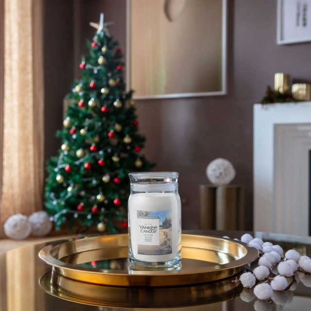 Yankee Candle Lumanare Parfumata Borcan Mare Signature Winter Walk Yankee Candle Lumanare Parfumata Borcan Mare Signature Winter Walk