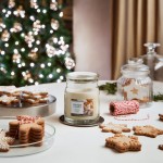 Yankee Candle Lumanare Parfumata Borcan Mediu Signature Baking Memories Yankee Candle Lumanare Parfumata Borcan Mediu Signature Baking Memories